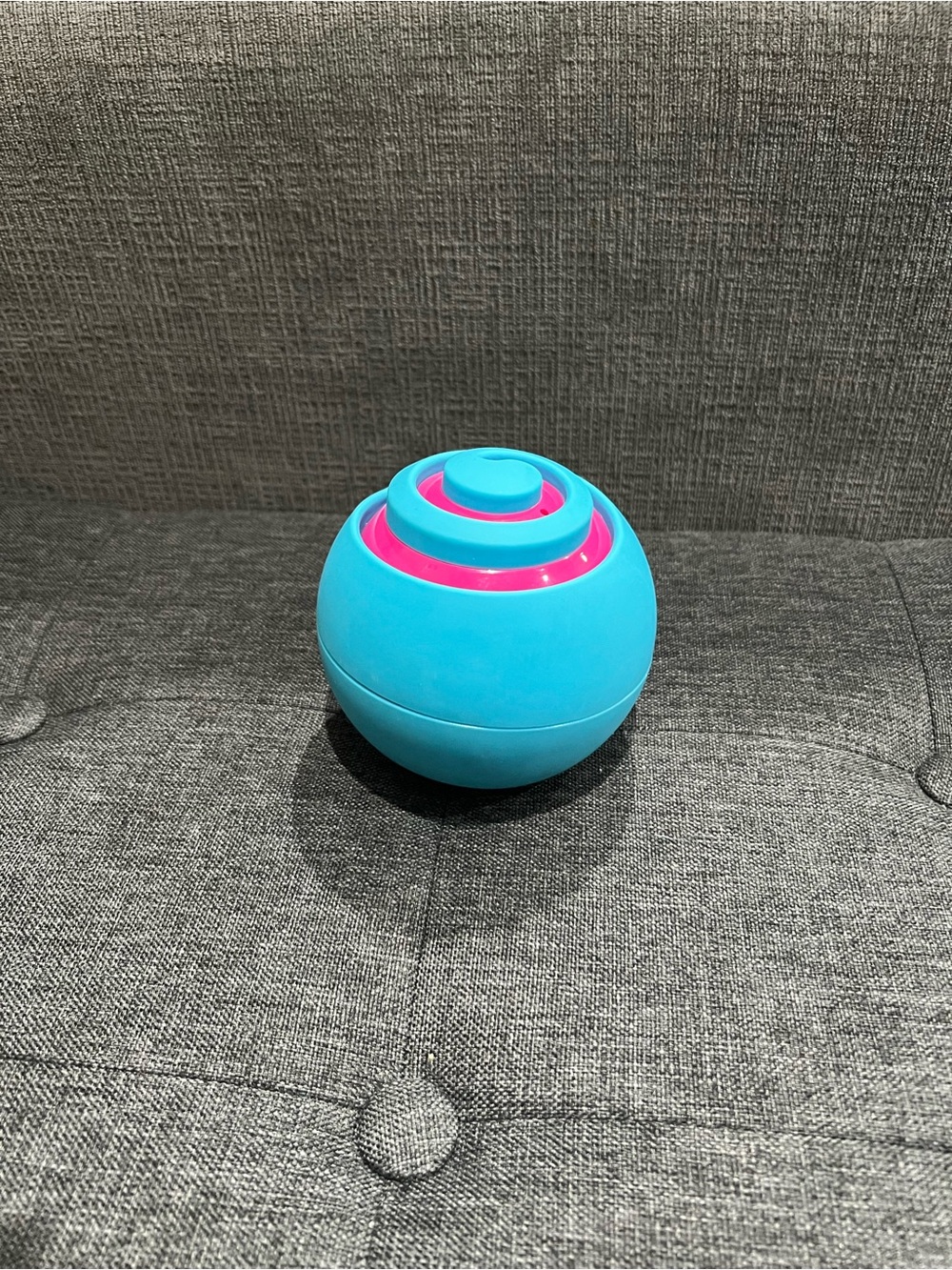 Fat Brain Tots OombeeBall sensory nesting balls